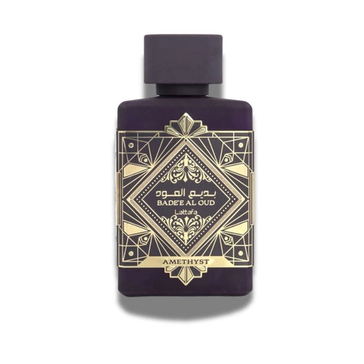 Frasco de Lattafa Badee Al Oud Amethyst Eau de Parfum 100 ml, diseño elegante y sofisticado